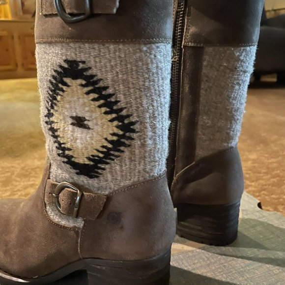 NIB $235 Born Taupe Triana Boots 7.5-M Suede Leather Wool Blanket Aztec New - Picture 4 of 8